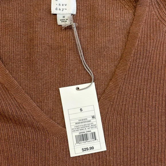 NWT brown ribbed sweater dress - Picture 2 of 3